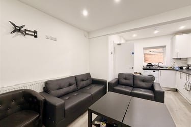 6 bed house, Rolleston Drive, Lenton, Nottingham, NG71JU - Image 4